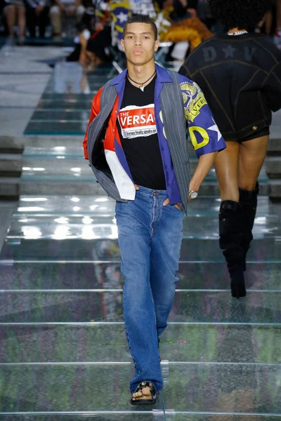 Look 7